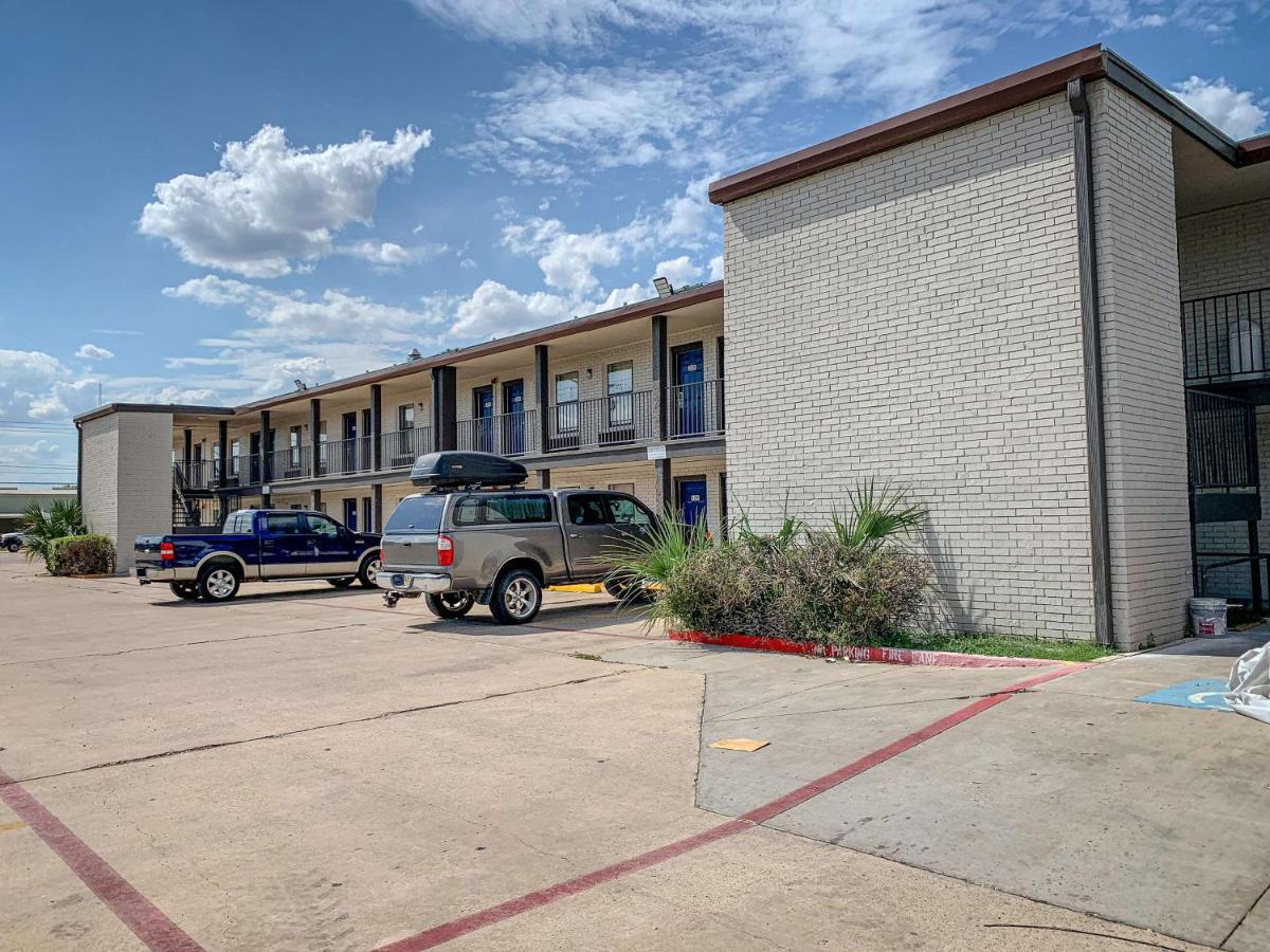 Studio 6 Laredo, Tx - North I-35 Exterior photo